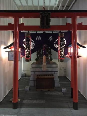 歌舞伎稲荷神社.jpg