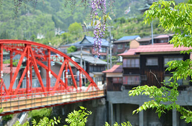 Hida City’s Kamioka-cho (Guided walk through town)