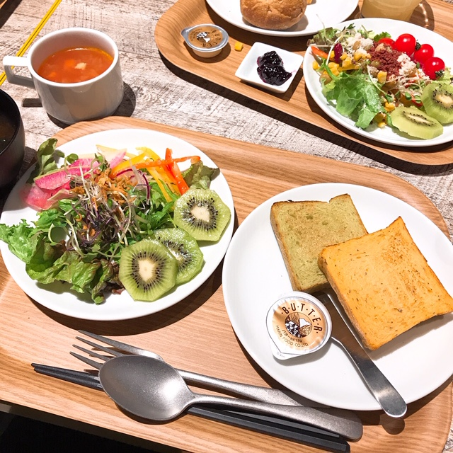 パン、サラダ.png