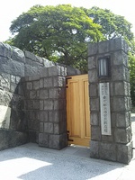 浜離宮門.jpg