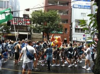 深川八幡祭り子供神輿永代通り1.jpg